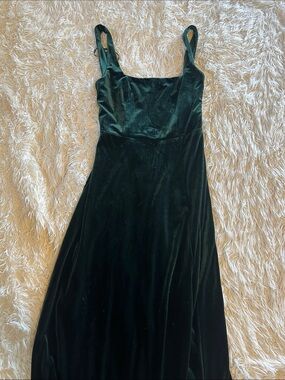 Women's Emerald Green Velvet A-Line Dress